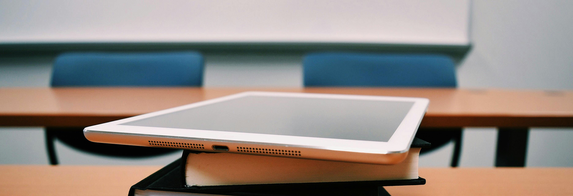 教育及医疗照明